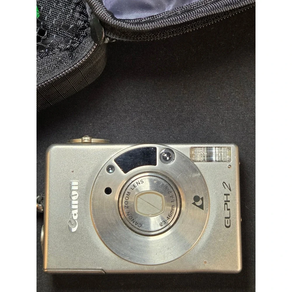 Canon ELPH 2 APS Film Camera Silver with Samsonite‎ Padded Carrying Case Bundle